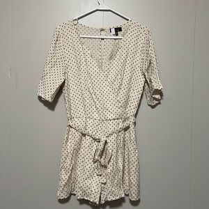 Off white TRIXXI Clothing Company Size M shorts jumpsuit